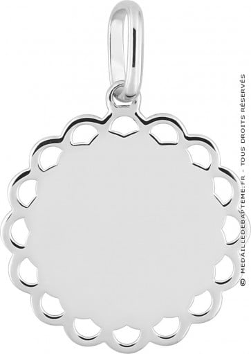 Médaille dentelle ajourée
