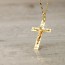 Croix Christ ciselée Etoilée