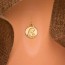 Médaille Vierge à l'enfant en cachet (Or jaune)